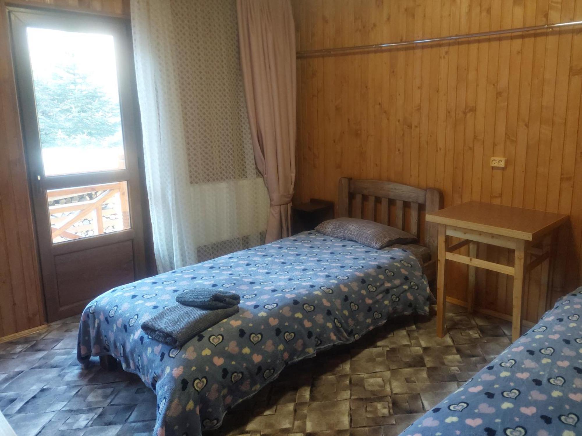 Villa Gold Yaremche Bagian luar foto