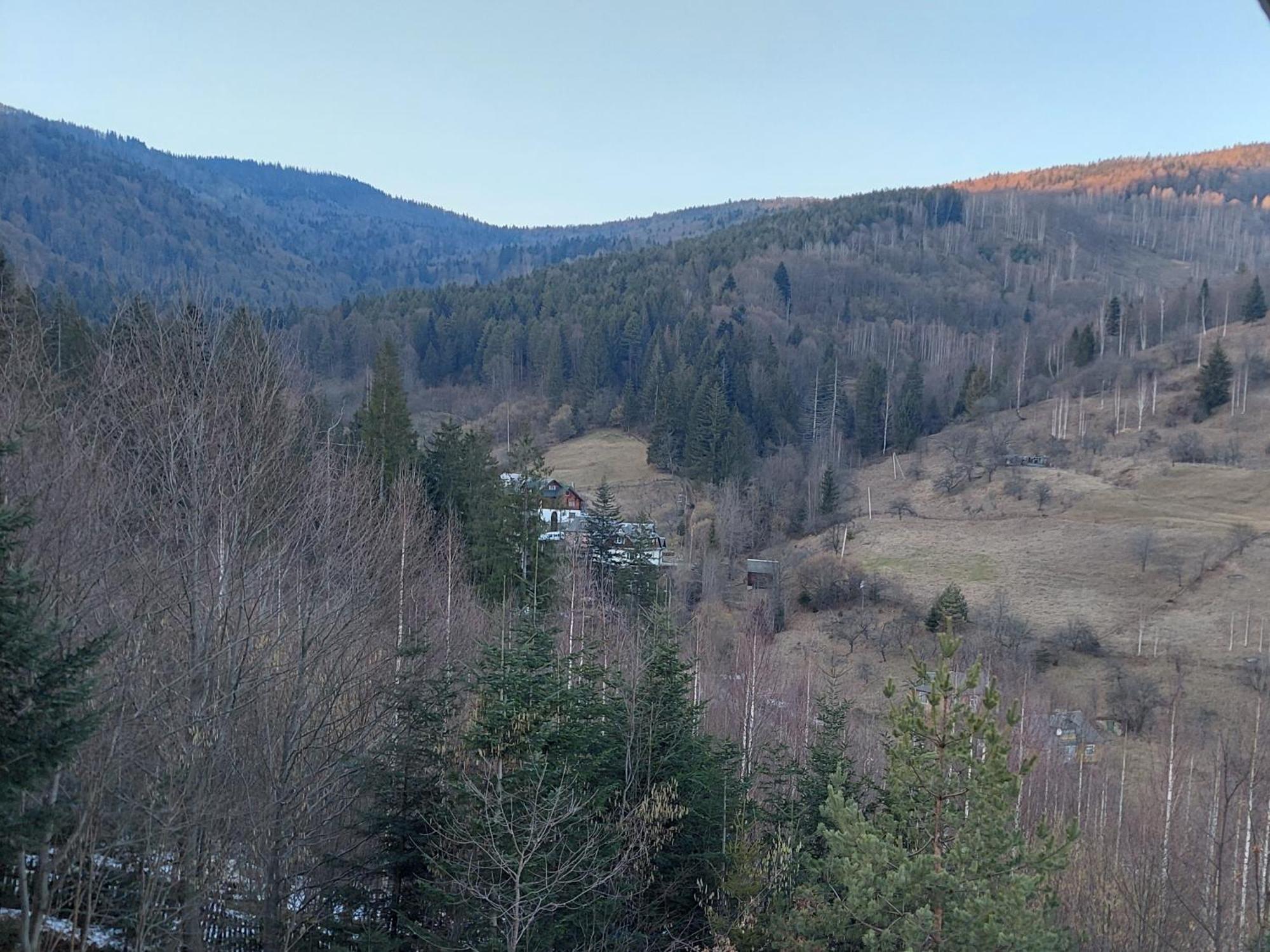 Villa Gold Yaremche Bagian luar foto